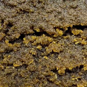 Alternative view of Black Ice-o-lator 70% CBD